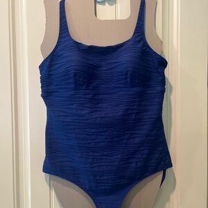 Lands End Blue Textured Swimsuit Womens Size 16L EUC Summer Special Beach Pool